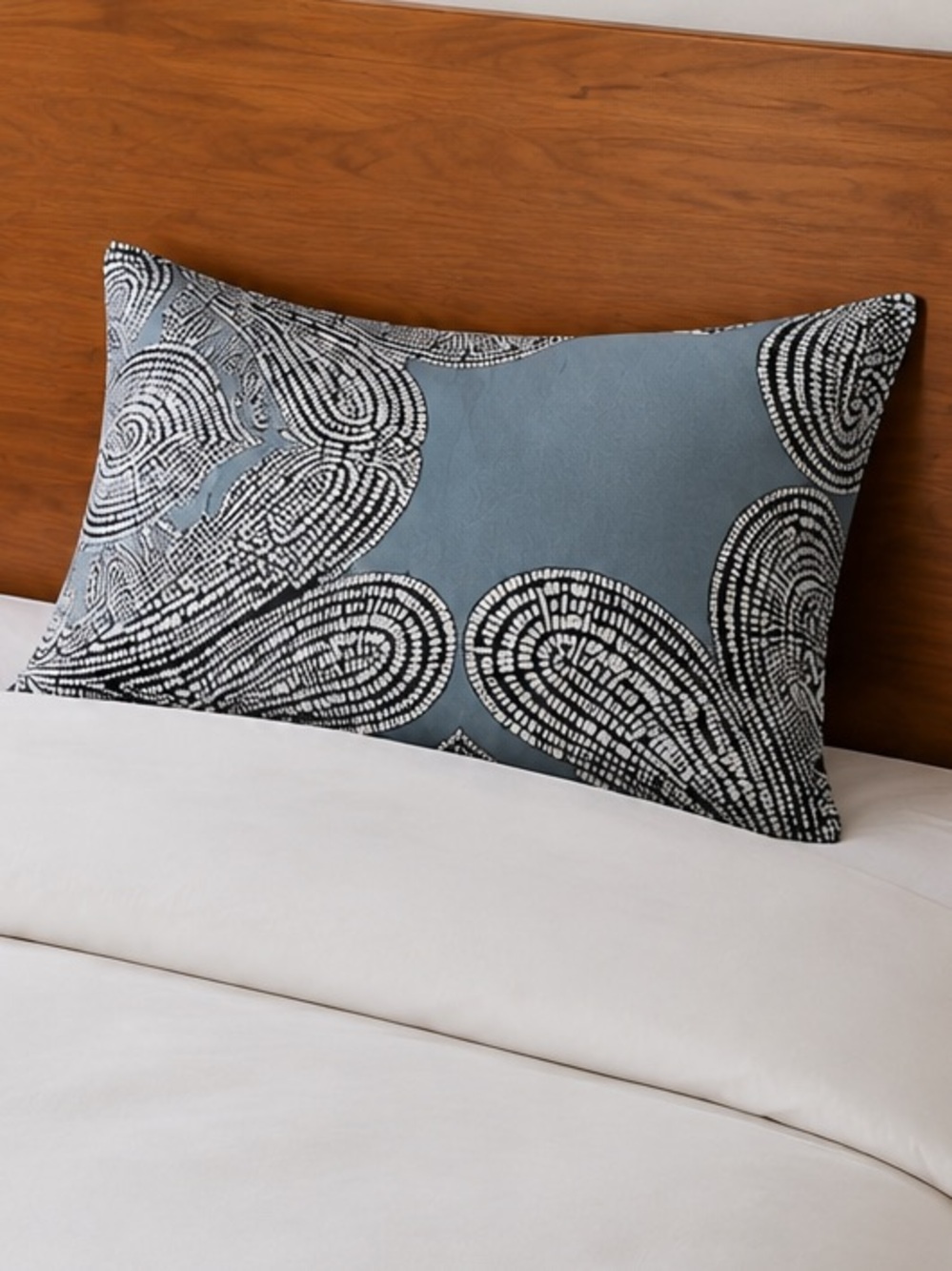 West Elm Fleur Organic Cotton Sateen Standard Pillow Sham Slate Blue Black NWT